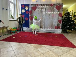 "Babci i Dziadka - przyznać to trzeba. Każdemu dziecku w życiu potrzeba!"