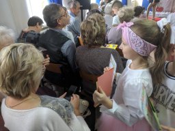 "Babci i Dziadka - przyznać to trzeba. Każdemu dziecku w życiu potrzeba!"