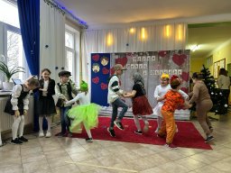 "Babci i Dziadka - przyznać to trzeba. Każdemu dziecku w życiu potrzeba!"