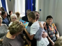 "Babci i Dziadka - przyznać to trzeba. Każdemu dziecku w życiu potrzeba!"
