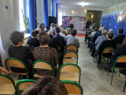 "Babci i Dziadka - przyznać to trzeba. Każdemu dziecku w życiu potrzeba!"