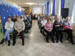 "Babci i Dziadka - przyznać to trzeba. Każdemu dziecku w życiu potrzeba!"