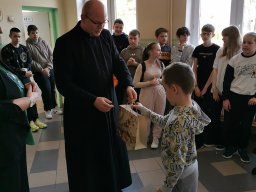 Szkolno - parafialny konkurs na najładniejszą palmę wielkanocną
