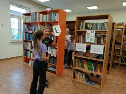 "Noc Bibliotek" Filii Bibliotecznej i biblioteki szkolnej w Chludniach - "Do dzieła!"   