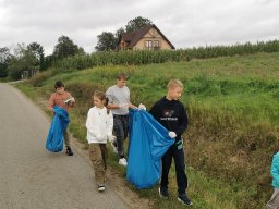 Udział w akcji "Sprzątanie Świata 2025"